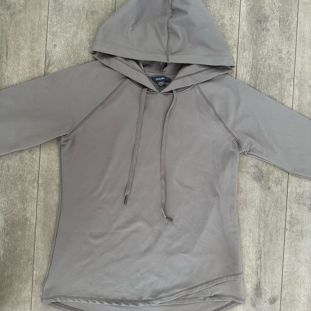 Eddie Bauer Women’s Athletic Hoodie
Women’s size medium
Like new - Picture 13 of 16